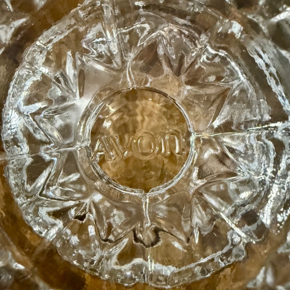 Avon Clear Cut Glass Pedestal Powder Jar with Floral Lid, VINTAGE - Picture 5 of 7